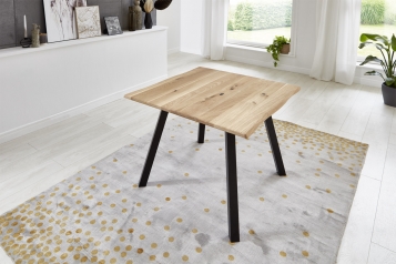 Esstisch Baumkante massiv Wildeiche naturfarben 80 x 80 cm schwarz EDIK