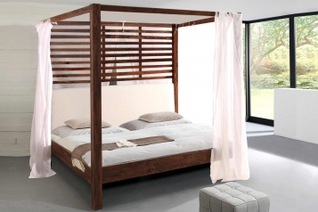 Himmelbett 180 x 200 cm Akazienholzbett nougat inkl. Vorhang Syri