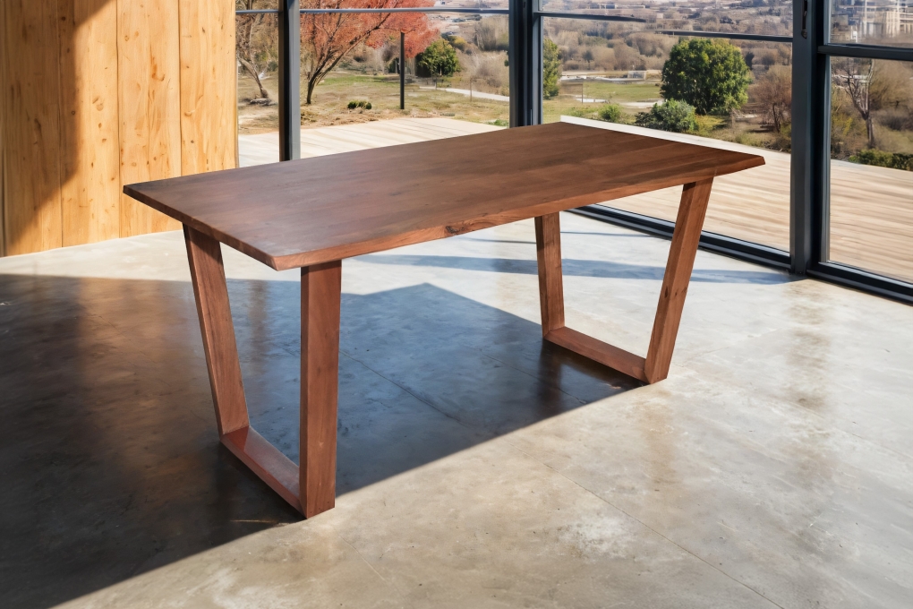 Esstisch Baumkante massiv Akazie nuss 120 x 80 V-Holzgestell nussbaumfarben GIRONA itemprop=