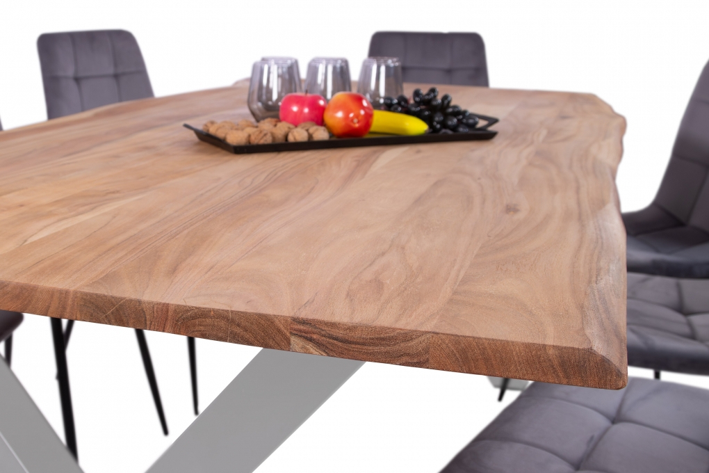 Esstisch Baumkante massiv Akazie eichefarben 160 x 85 cm X-Gestell silber DEREK itemprop=