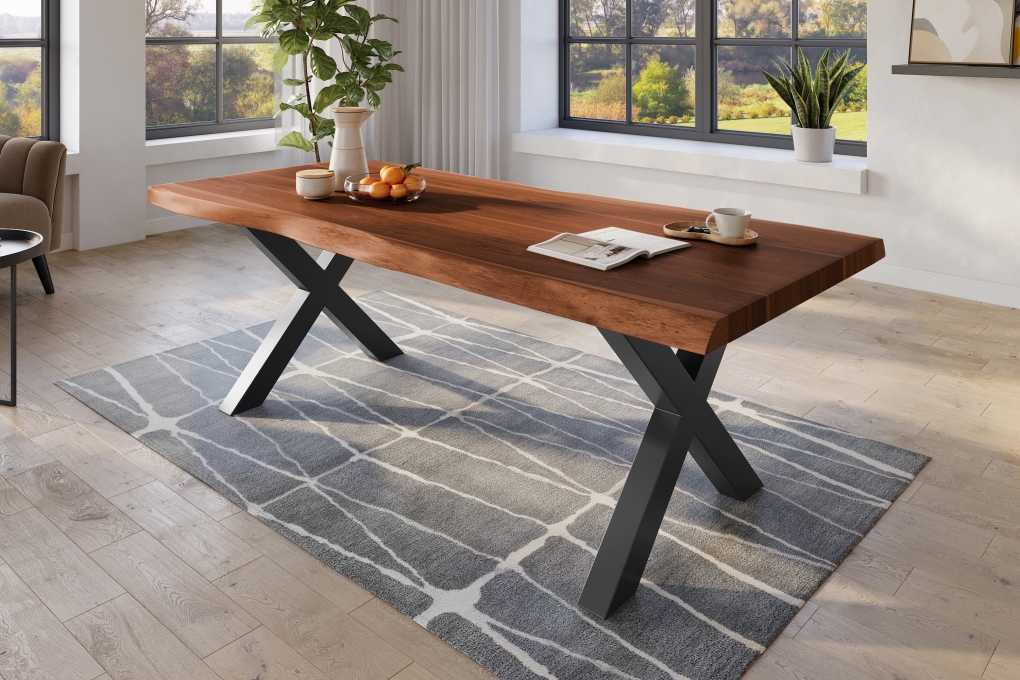Esstisch Baumkante massiv Akazie nussbaumfarben 200 x 110 X-Gestell Metall schwarz TITAN itemprop=