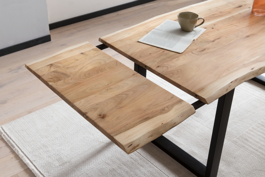 Esstisch Baumkante Akazie natur 220(320)x100 Ansteckplatten schwarz PAULO itemprop=