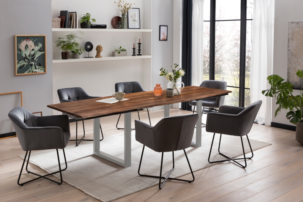 Esstisch Baumkante Akazie nuss 140(220)x90 Ansteckplatten silber PAULO itemprop=