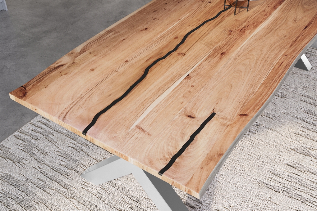 Baumkantentisch Akazie mit schwarzen Resin-Adern naturfarben 260 x 100 cm X-Gestell silber POLLY itemprop=