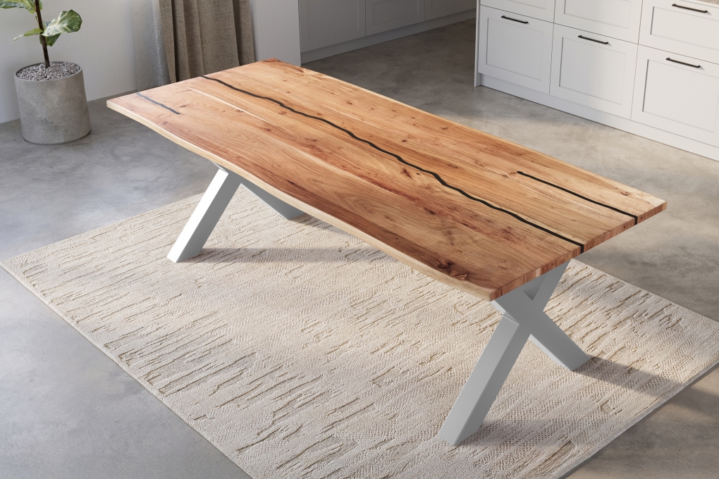 Baumkantentisch Akazie mit schwarzen Resin-Adern naturfarben 260 x 100 cm X-Gestell silber POLLY itemprop=