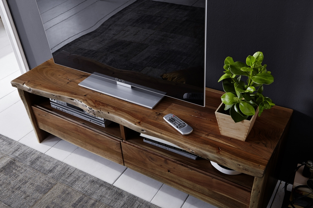 Lowboard TV-Schrank 151 x 50 x 45 cm Akazienholz nussbaumfarben NILS I itemprop=