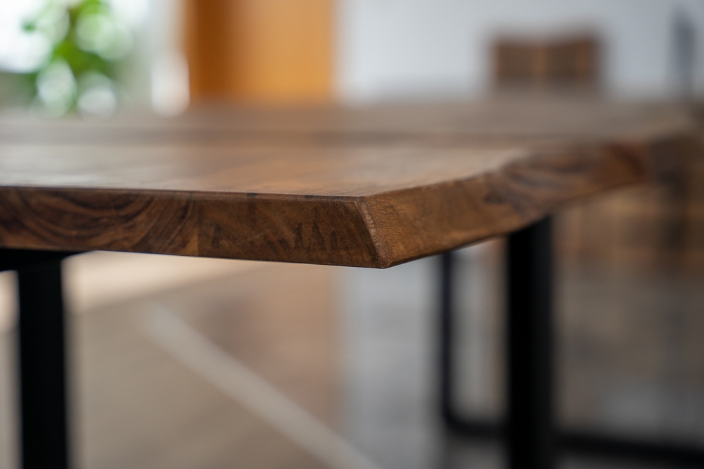  Esstisch Baumkante Akazie nougat 200 (300) x 100 mit Ansteckplatten BARCELONA itemprop=