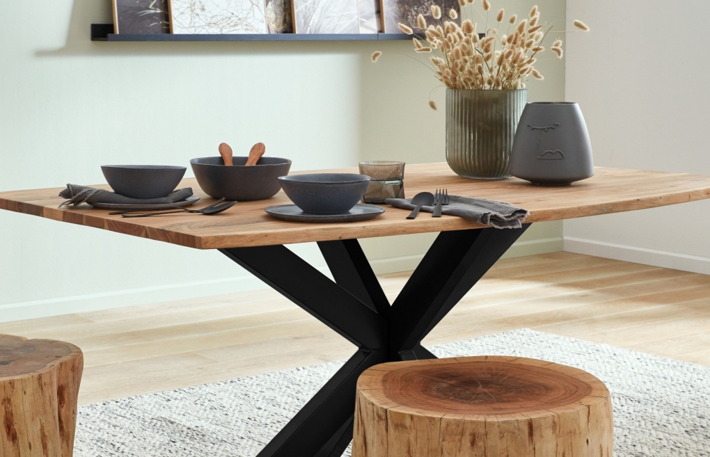Esstisch Baumkante massiv Akazie natur 180 x 90 cm Spider-Gestell schwarz Kalea itemprop=