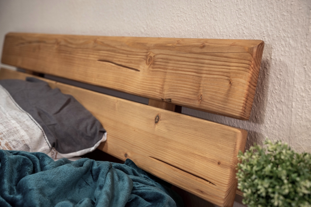 Balkenbett Massivholzbett 140x200 cm Fichte Feliz itemprop=
