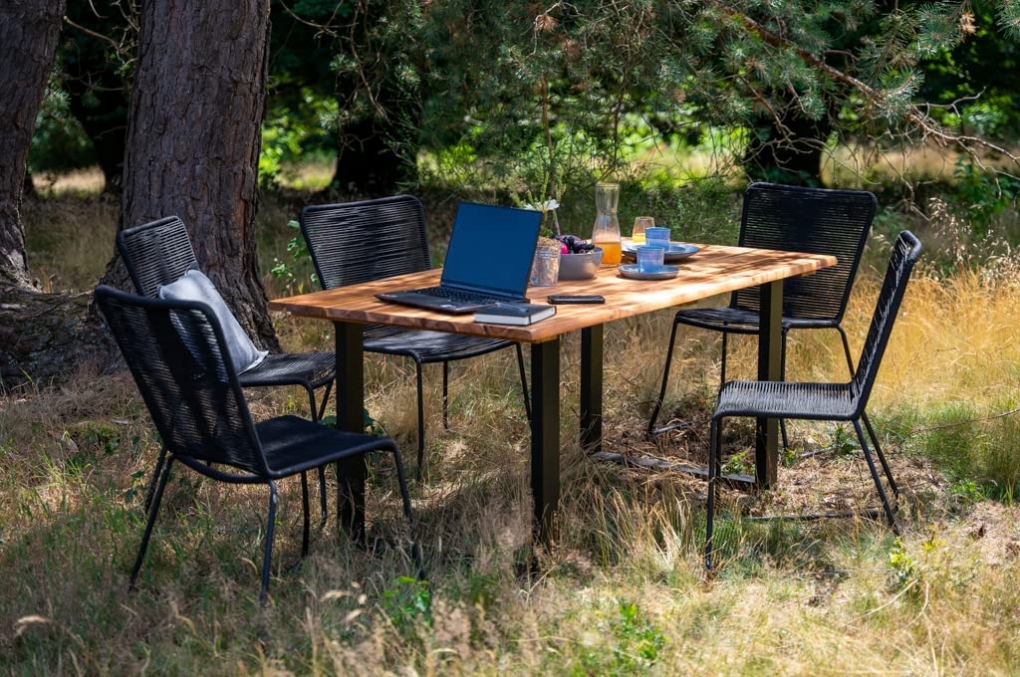 Outdoor-Tischgruppe Baumkante 7tlg Akazie massiv mit 6 Stühlen U-Gestell schwarz AVILA itemprop=