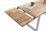 Esstisch Baumkante Akazie natur 180(280)x90 Ansteckplatten silber PAULO