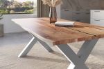 Baumkantentisch Akazie mit schwarzen Resin-Adern naturfarben 220 x 100 cm X-Gestell silber POLLY