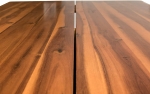 SAM® Esszimmertisch Baumkante cognacfarben Akazienholz geteilt Schwarz 140 cm ISABELLA