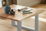  Couchtisch Baumkante massiv Akazie natur 80 x 80 silber NOAH