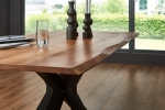 Esstisch Baumkante massiv Akazie natur 120 x 80 schwarz SPYRO