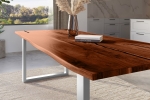 Baumkantentisch Akazie mit schwarzn Resin-Adern nussbaumfarben 280 x 100 cm U-Gestell silber POLLY