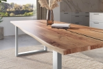 Baumkantentisch Akazie mit schwarzen Resin-Adern naturfarben 300 x 100 cm U-Gestell silber POLLY