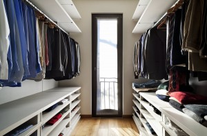 Begehbarer Kleiderschrank – Tipps für die Planung