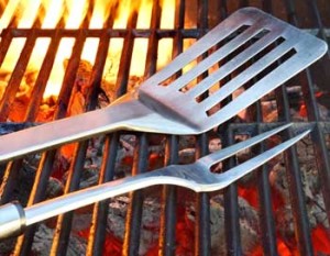 Gutes Besteck erleichtert das Grillen enorm