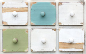 Bildquelle: © anyssphoto/shutterstock.com Shabby-Chic: Bunte Schubladen im Used-Look