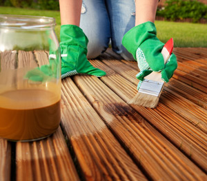 Holz-Terrasse: Der Voranstrich macht viel aus