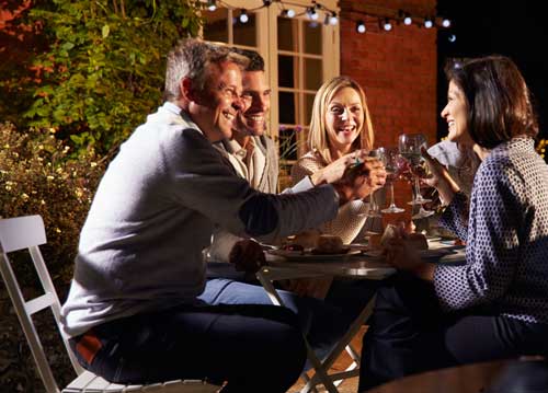 Gartenpartys sind selten ein Problem, wenn Sie Rücksicht nehmen