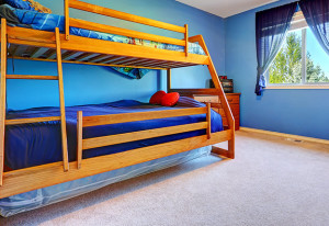 Bildquelle: © Iriana Shiyan/shutterstock.com Hochbett mit Rutsche für Kinder