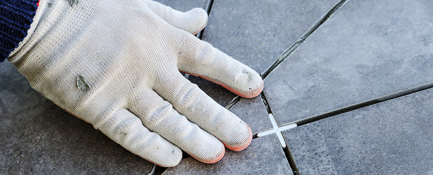 Zur genauen Einpassung helfen Abstandskreuze