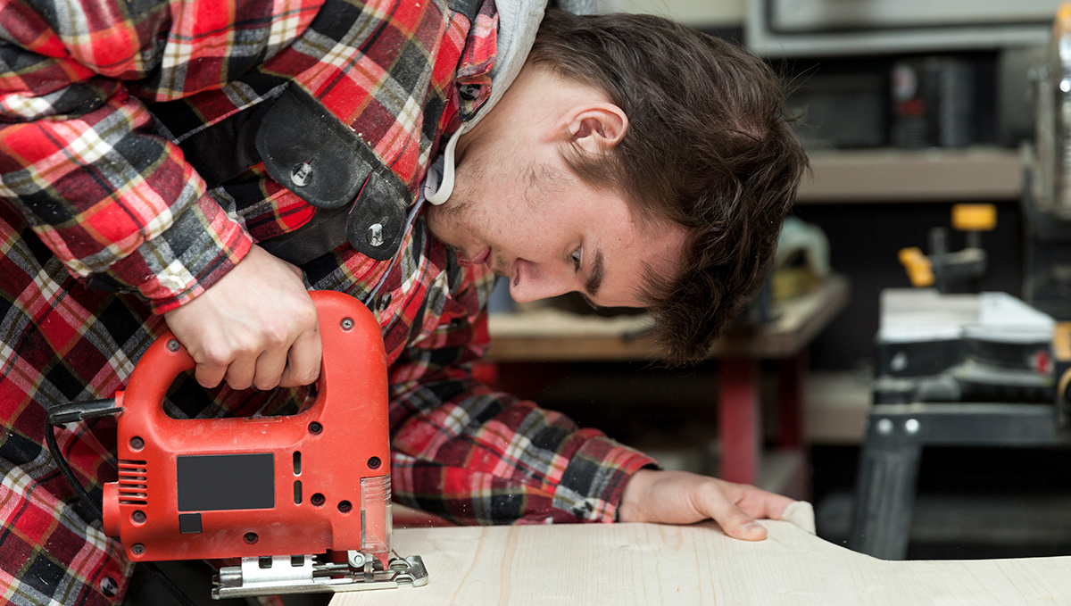 Mit ein wenig handwerklichem Geschick können Sie Ihren persönlichen Nachttisch ganz einfach selber bauen!